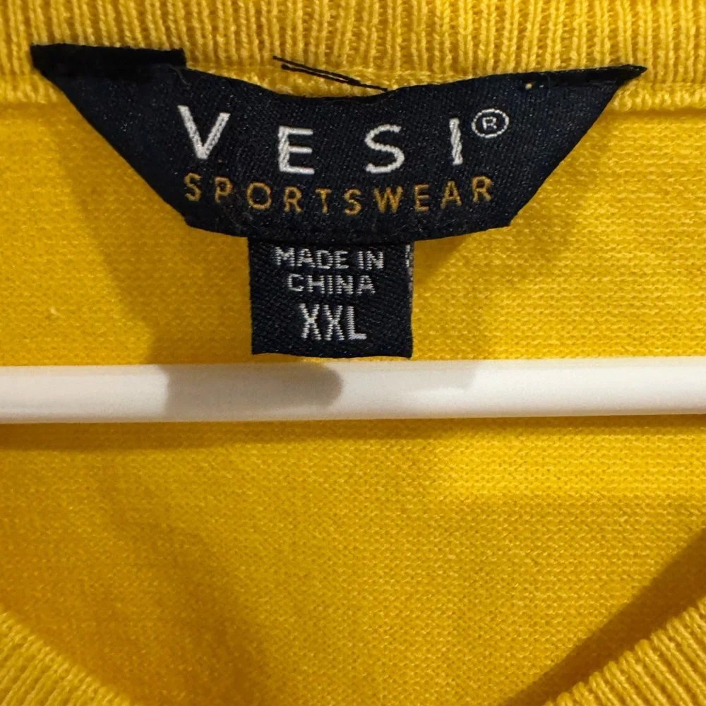Men's Greenbay Packers V-Neck Vest